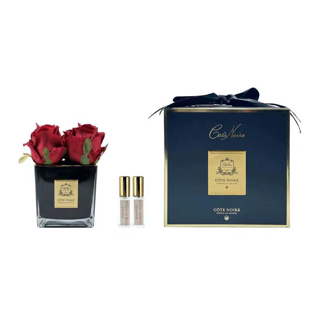 Cote Noire Couture 4 Rose Buds - Square Black Vase Gold & Red